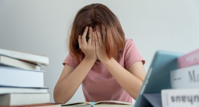 a teen struggling with not knowing anxiety coping skills