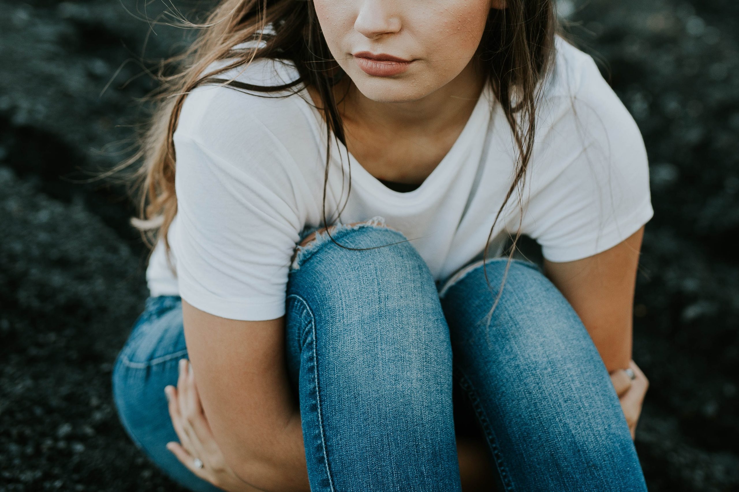 a teen showing the signs of a toxic teenager
